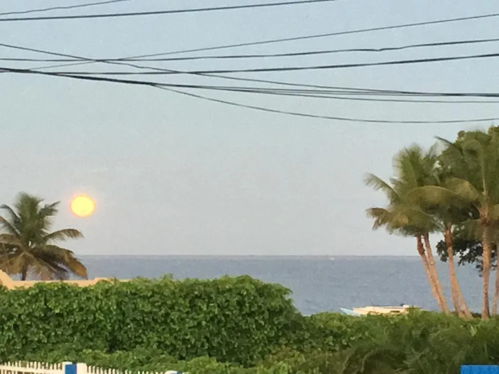 阿雷西博Las Olas Beach House公寓 0*, 阿雷西博