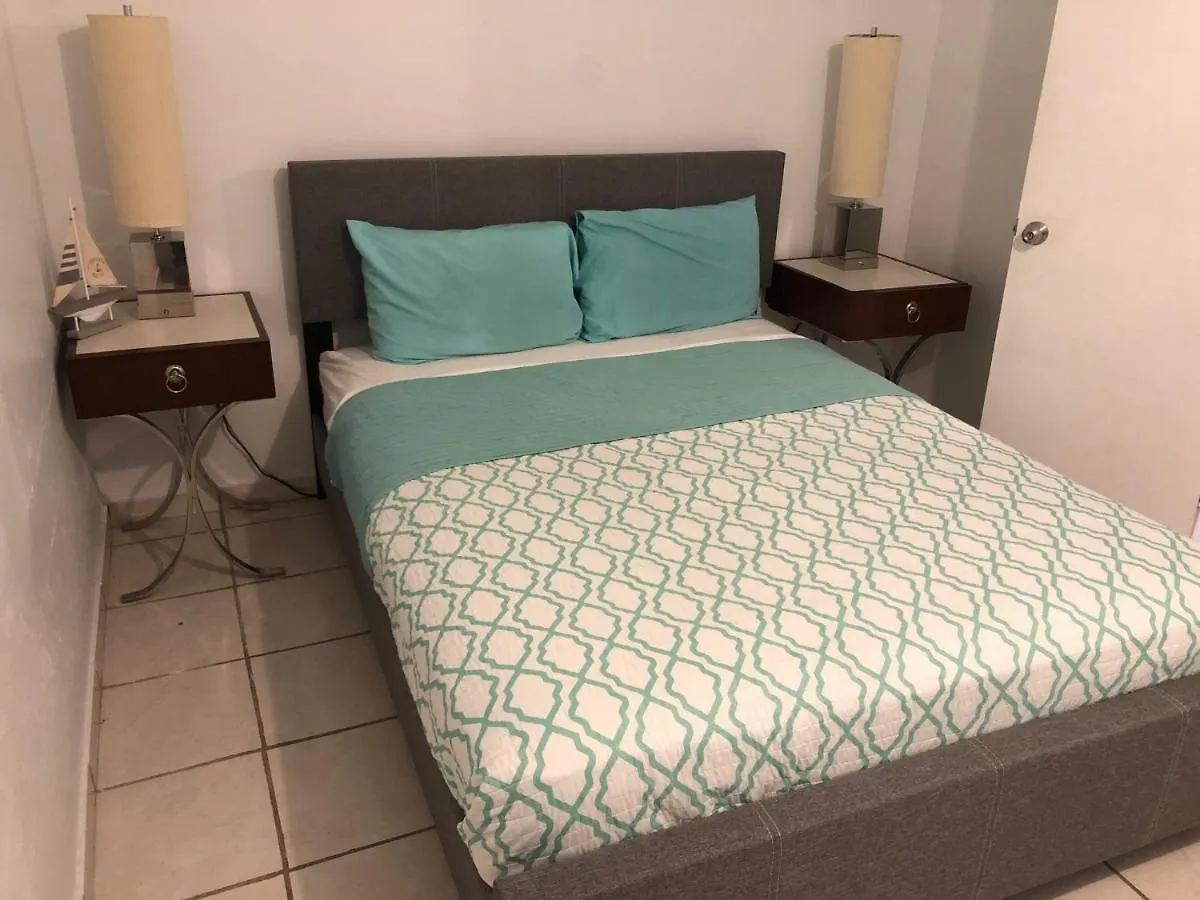 阿雷西博Las Olas Beach House公寓 阿雷西博